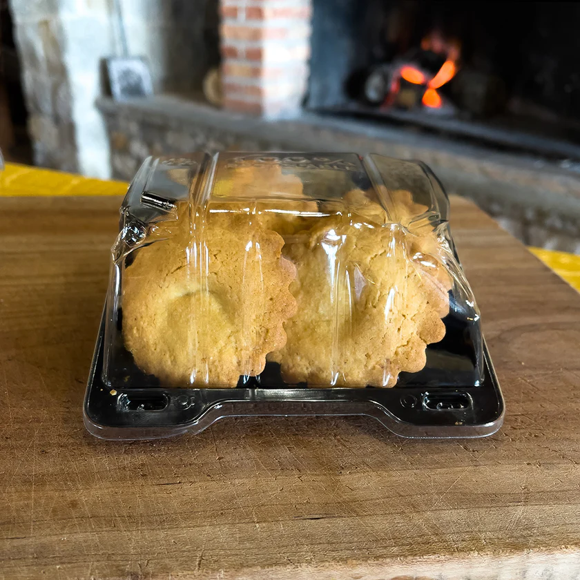 Confezione di Buccunotti all'amarena, dolce tipico calabrese