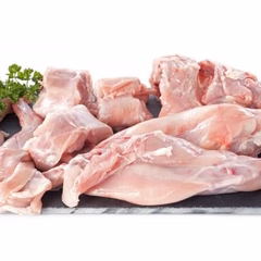 Mezzo coniglio nostrano a pezzi